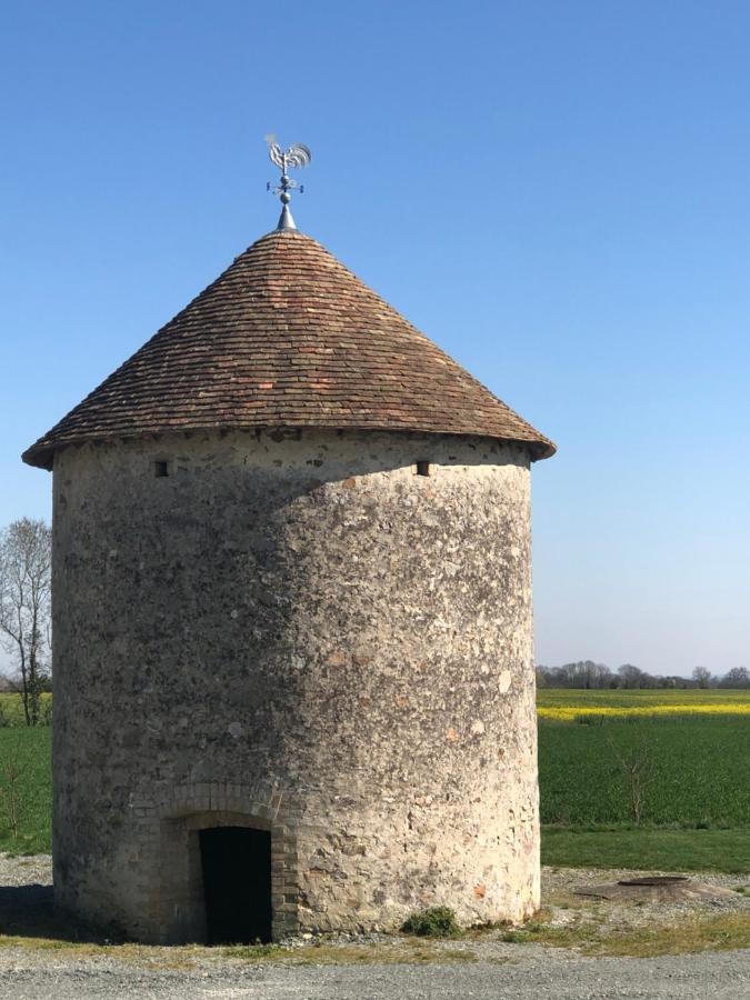 Вилла Maison De Vacances Avec Piscine Interieure - Le Grand Champagne Saint-Victeur Экстерьер фото